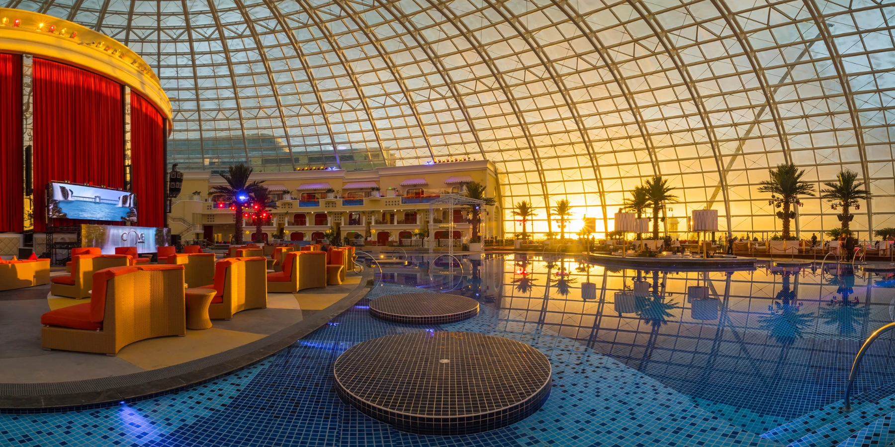 测试画廊 1800x900